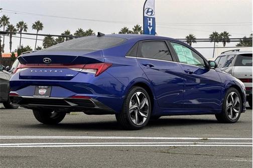 2021 Hyundai ELANTRA Limited