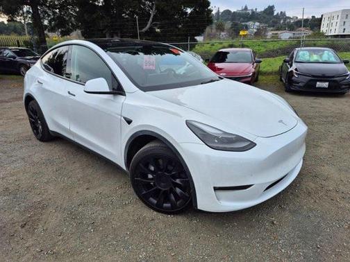 2023 Tesla Model Y Long Range Dual Motor All-Wheel Drive