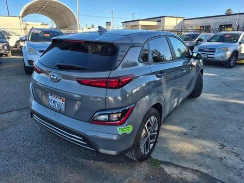 2023 Hyundai KONA EV SE