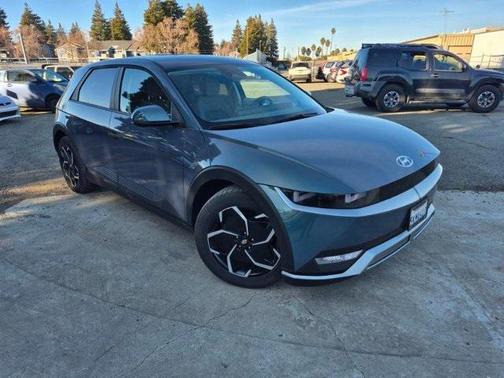 2024 Hyundai IONIQ 5 SEL