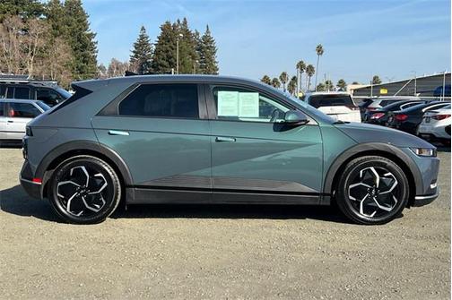 2024 Hyundai IONIQ 5 SEL