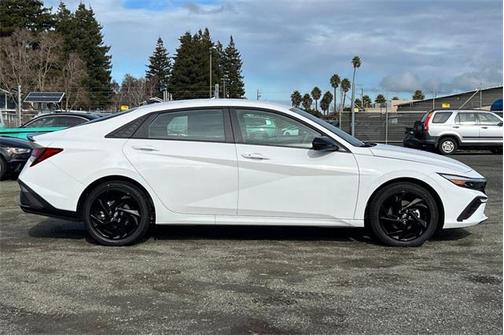 2026 Hyundai ELANTRA Sport