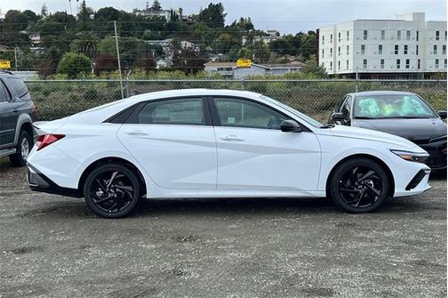 2026 Hyundai ELANTRA Sport