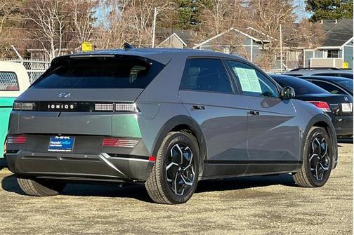 2024 Hyundai IONIQ 5 SEL