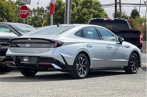 2025 Hyundai SONATA SEL