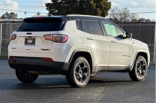 2024 Jeep Compass Trailhawk