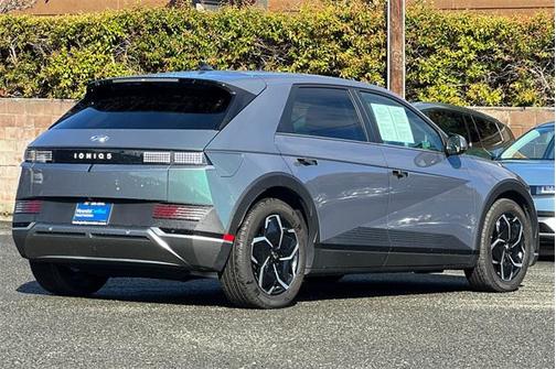 2024 Hyundai IONIQ 5 SEL