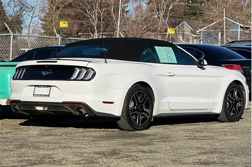 2022 Ford Mustang EcoBoost Premium