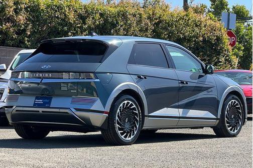 Digital Teal 2023 Hyundai IONIQ 5 Limited