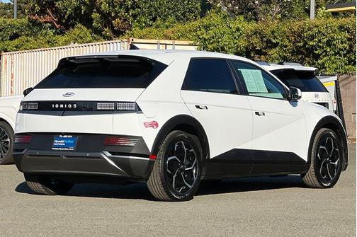 2024 Hyundai IONIQ 5 SE