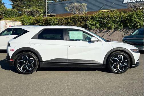 2024 Hyundai IONIQ 5 SE