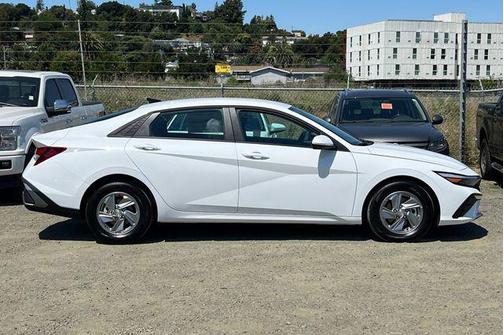 Serenity White 2026 Hyundai ELANTRA SE