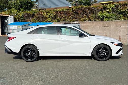 2026 Hyundai ELANTRA Sport