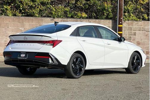 2026 Hyundai ELANTRA Sport