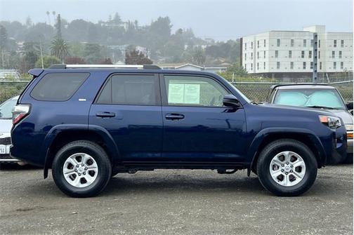 2024 Toyota 4Runner SR5