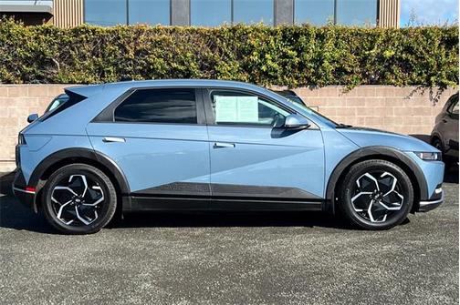 2024 Hyundai IONIQ 5 SE