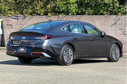 Portofino Gray 2025 Hyundai SONATA Hybrid SE