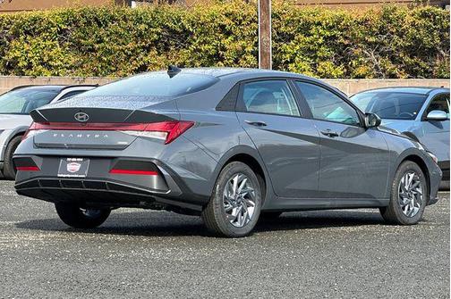 2026 Hyundai ELANTRA HEV Blue