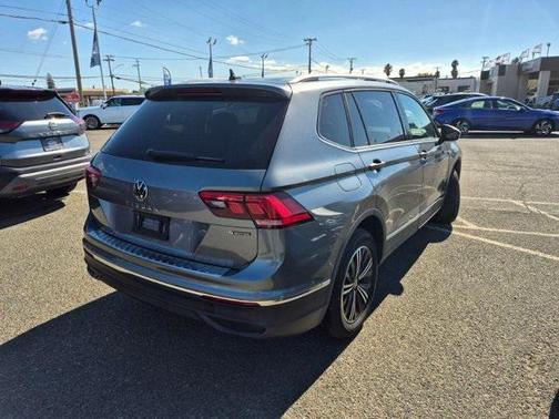 2024 Volkswagen Tiguan 2.0T Wolfsburg Edition