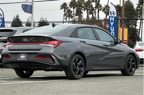 2026 Hyundai ELANTRA Sport