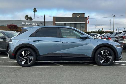 2026 Hyundai IONIQ 5 SEL