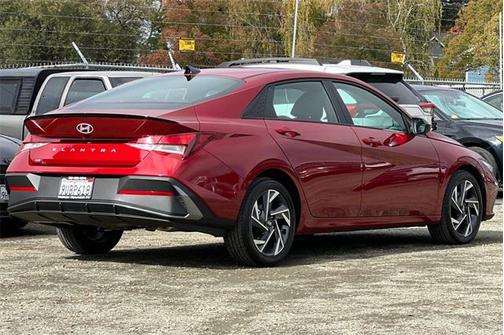 2025 Hyundai ELANTRA Sport