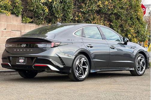 2026 Hyundai SONATA SEL