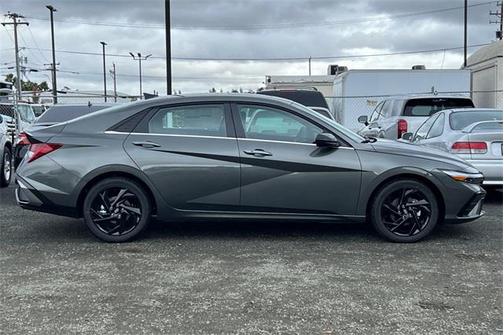 2026 Hyundai ELANTRA Sport