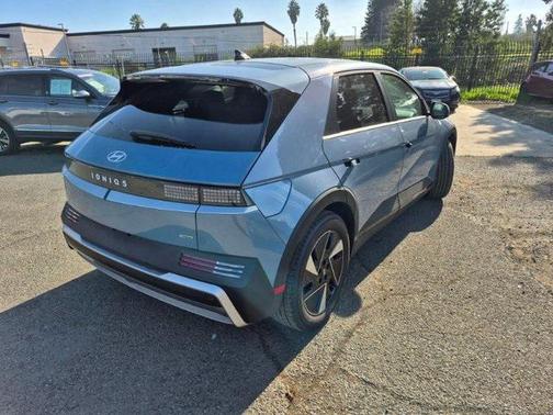 2025 Hyundai IONIQ 5 SE