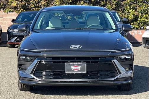 2026 Hyundai SONATA Hybrid Base