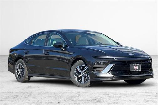2026 Hyundai SONATA Hybrid Base