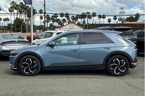 Lucid Blue 2024 Hyundai IONIQ 5 SE