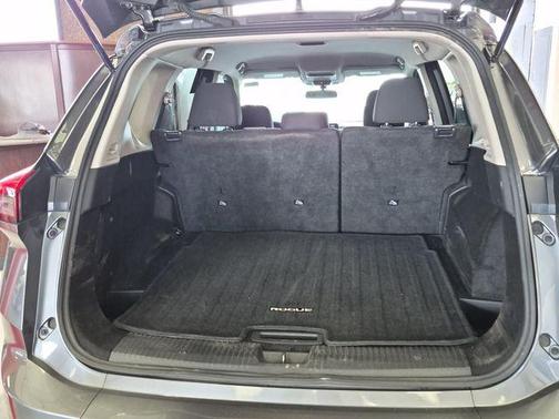 Gun Metallic 2024 Nissan Rogue S