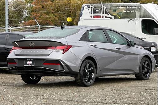 2026 Hyundai ELANTRA Sport