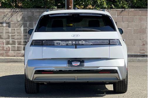 Atlas White 2026 Hyundai IONIQ 5 Limited