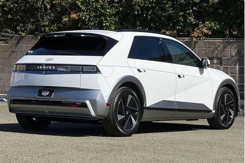 Atlas White 2026 Hyundai IONIQ 5 Limited