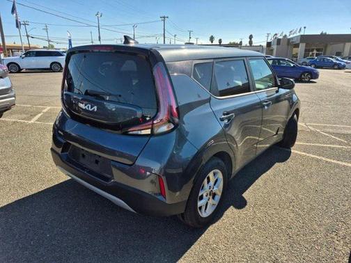 2024 Kia Soul LX