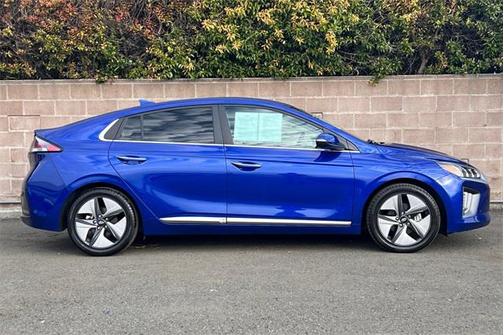 2022 Hyundai IONIQ Hybrid Limited