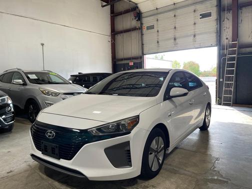 2017 Hyundai IONIQ Hybrid Blue