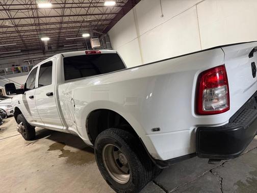 2024 RAM 3500 Tradesman Crew Cab 4x4 8' Box