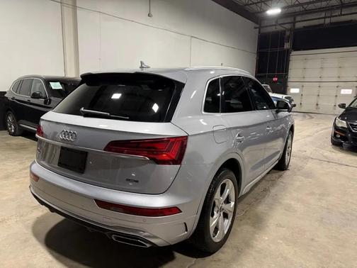 2022 Audi Q5 45 S line Premium Plus
