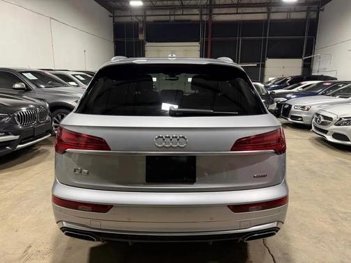2022 Audi Q5 45 S line Premium Plus