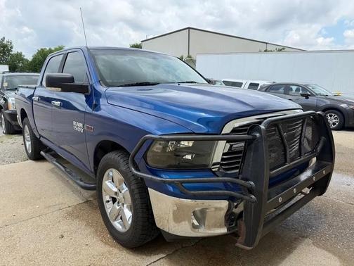 Blue Streak Pearlcoat 2016 RAM 1500 SLT