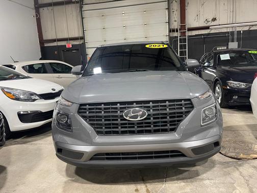 2021 Hyundai VENUE SE