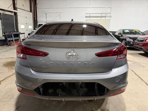 2019 Hyundai ELANTRA Limited