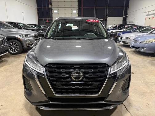 GREY 2021 Nissan Kicks S