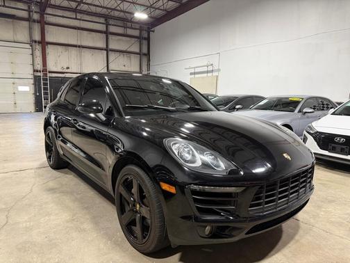 2017 Porsche Macan S
