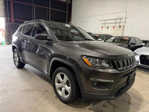 GREY 2018 Jeep Compass Latitude