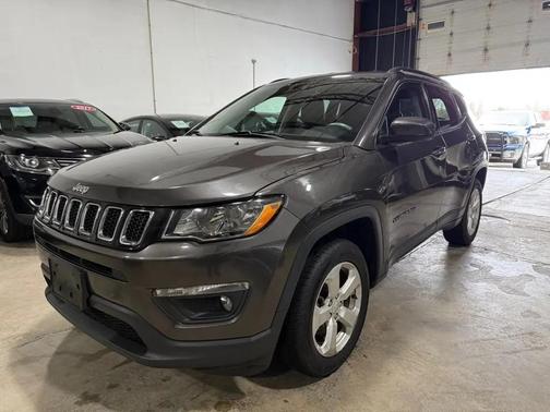 GREY 2018 Jeep Compass Latitude