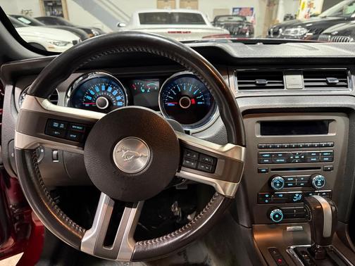 2014 Ford Mustang V6